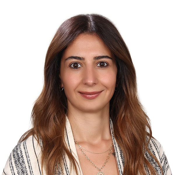 Zelal Öztoprak, Lecturer
