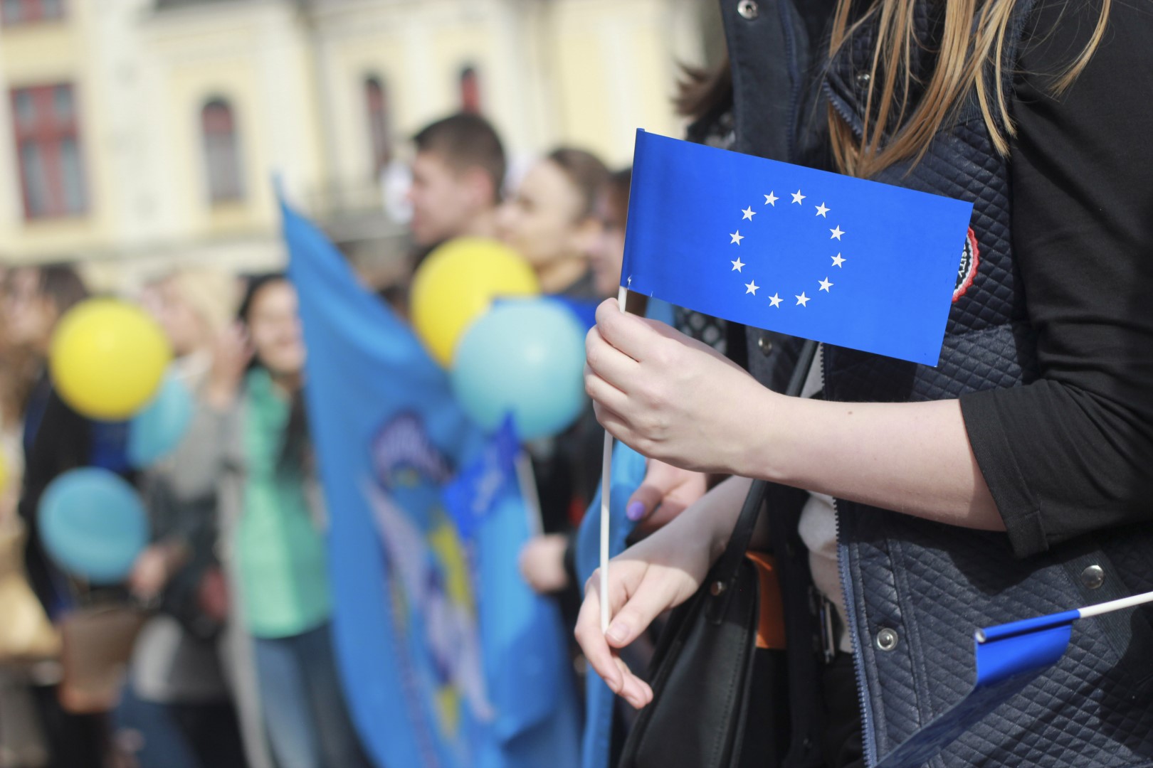 Attend the ‘Youth Shaping Their Future with the EU’ Seminar To Learn About The Education Opportunities in Europe