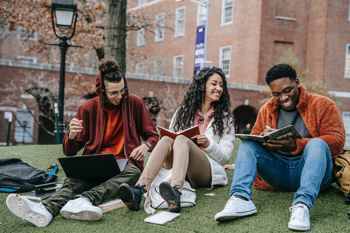 2023-2024 International Student Applications Begin on March 6
