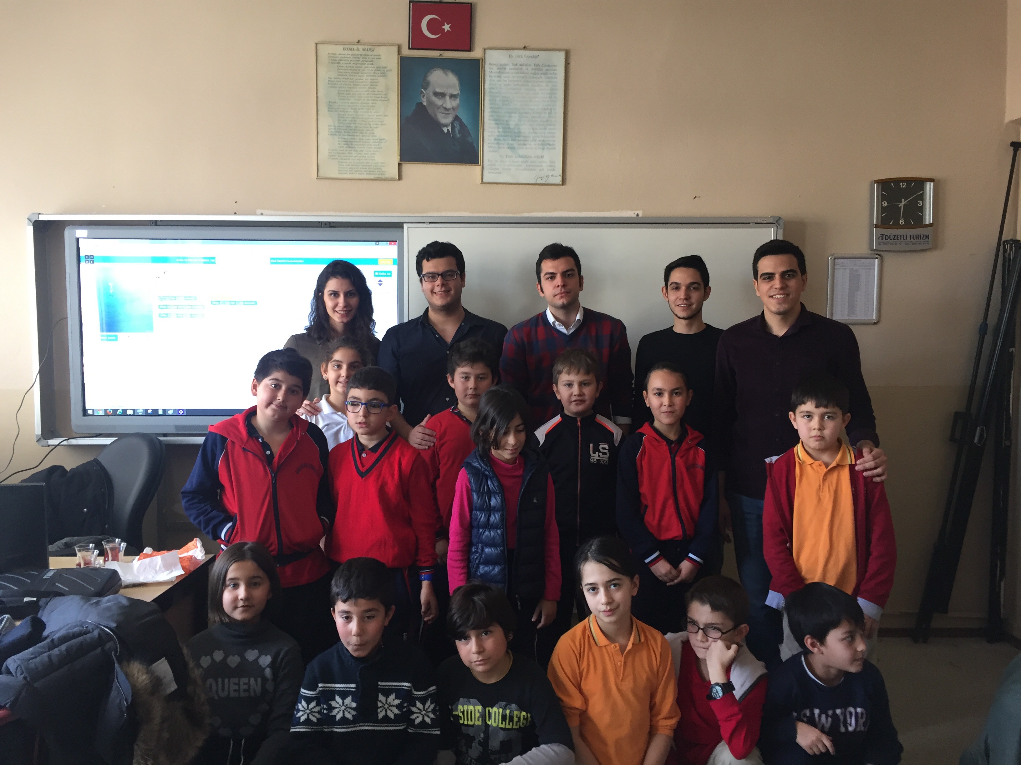 Students From TOBB ETÜ Computer Society Offered Basic Coding Training to Students of Göktürk Primary School
