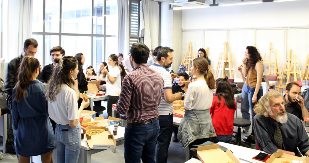 Endüstriyel Tasarım Bölümü Ortak Eğitim Sunumları ve Geleneksel Pizza Günü Gerçekleşti