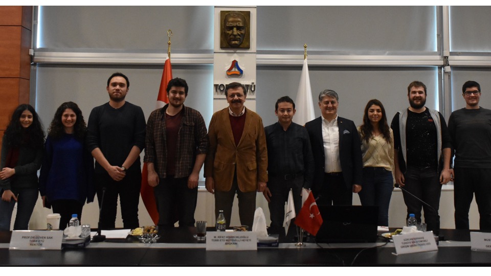 TOGG CEO’su Gürcan Karakaş TOBB ETÜ’de Öğretim Üyeleri ve Öğrencilerle Buluştu