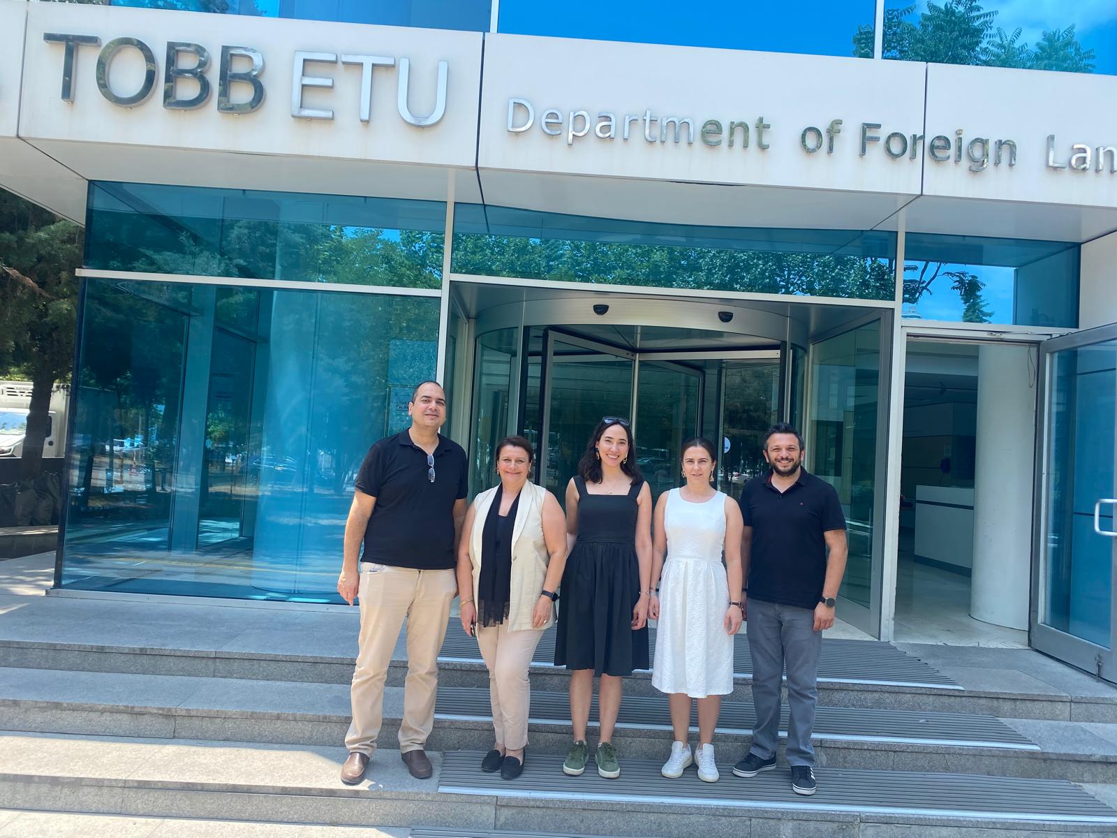 Eğitimde Uluslararası İş birliği: TOBB ETÜ, SIT TESOL Sertifika Programına Ev Sahipliği Yaptı!