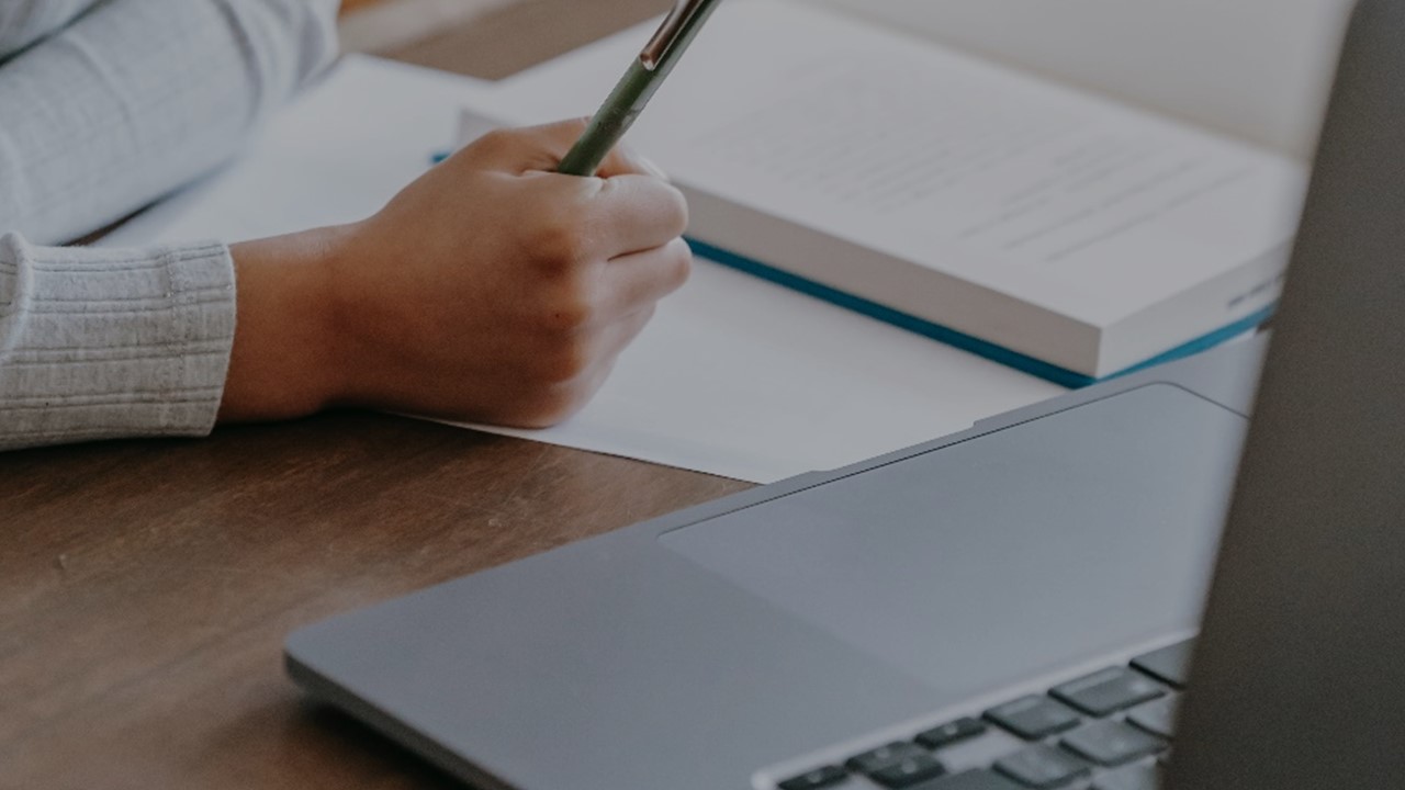 Dr. Öğr. Üyesi Necmettin Turinay Adına İki Yeni Yayın!