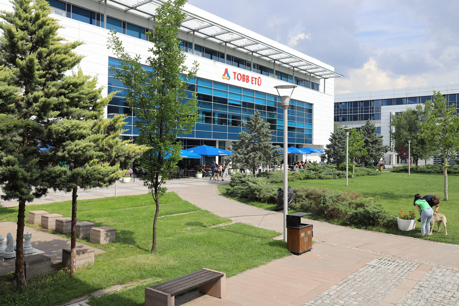 Uluslararası Girişimcilik Bölümümüzden Büyük Başarı: 5 Yıllık Tam Akreditasyon