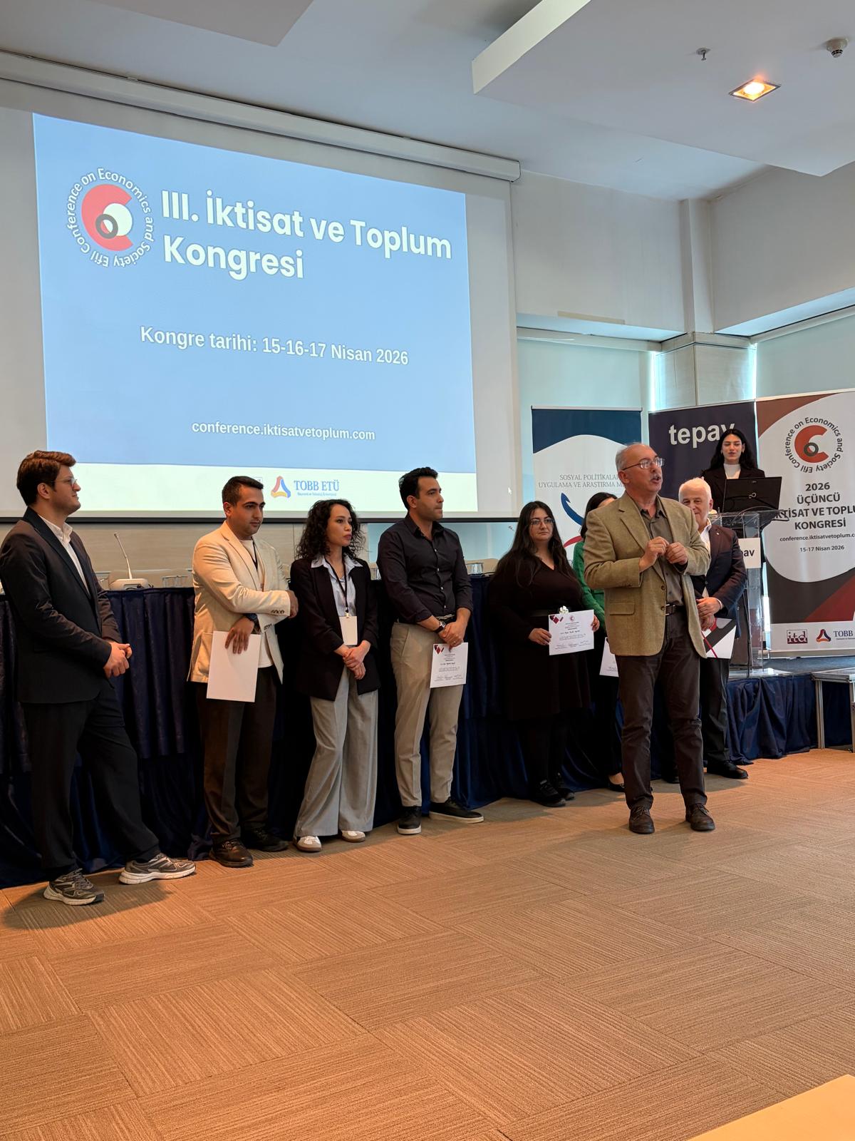 Üçüncü İktisat ve Toplum Kongresi’nde İktisat Doktora Programımıza Çifte Ödül!